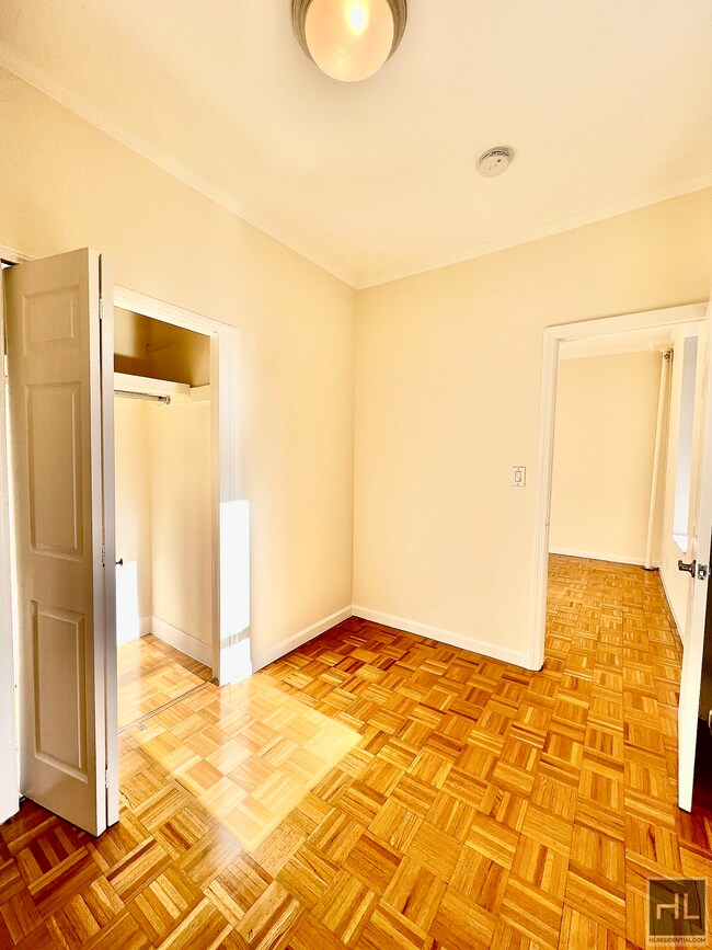 Building Photo - East 38th Street