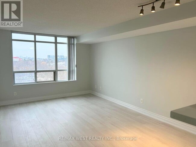 Building Photo - 700 Humberwood Blvd