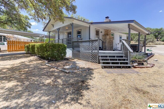 Foto del edificio - 3450 Tanglewood Trail