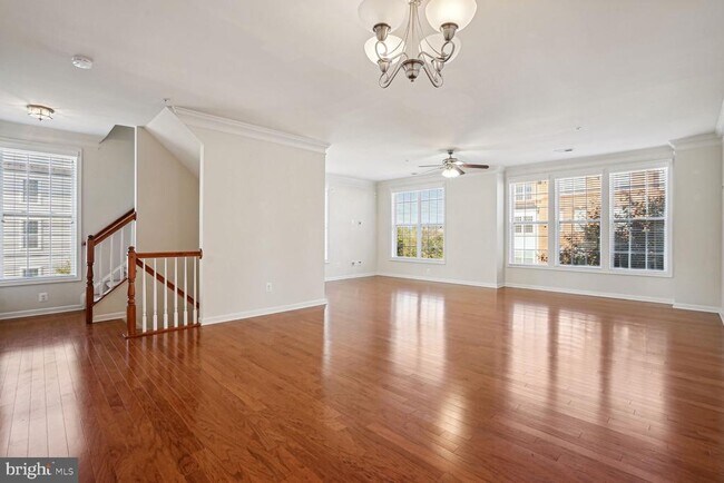 Building Photo - 43085 Thoroughfare Gap Terrace