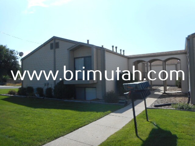 Primary Photo - 276 100 E