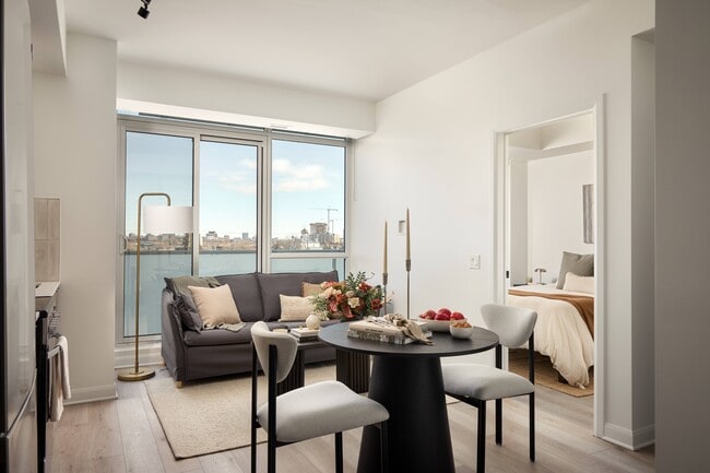 1C Pinehurst - 1 Bedroom - Parkdale Collective