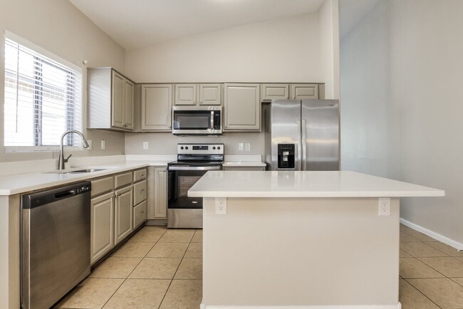 Foto del edificio - 6034 N 68th Dr