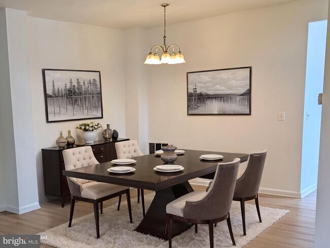 Foto del edificio - 17289 Vaughn Ln
