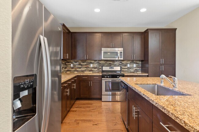 Foto del edificio - 20833 Grapevine Dr