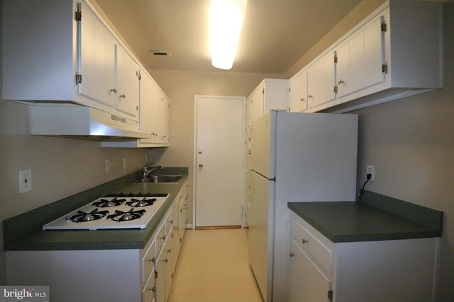 Photo - 10500 Rockville Pike Apartment