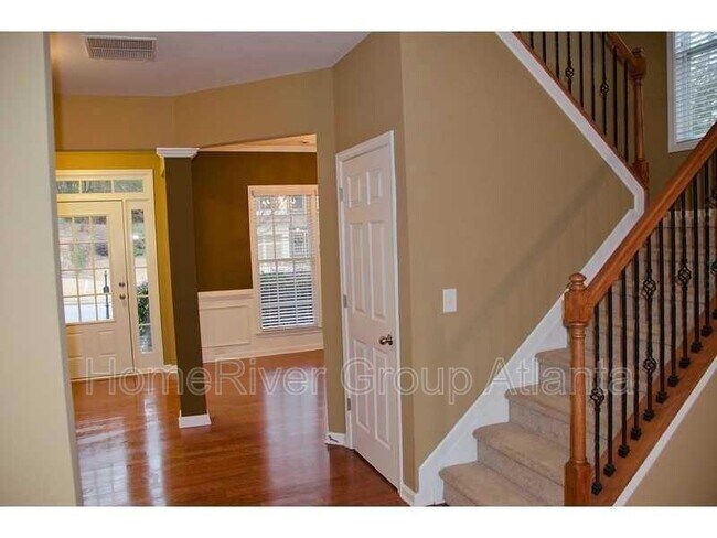 Foto del edificio - 2180 Mindy Ln