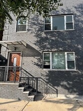 Building Photo - 1703 S Wood Ave