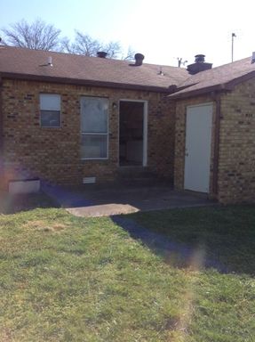 Building Photo - 427 Lawson Rd