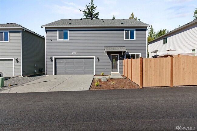 Building Photo - Luxurious Single Family Home in Marysville!