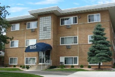Primary Photo - 1105 College Ave