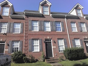 Building Photo - 209 Old Todds Rd