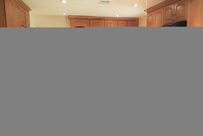 Foto del edificio - 18333 Hatteras St