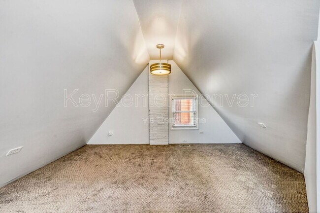 Foto del edificio - 1328 E 22nd Ave