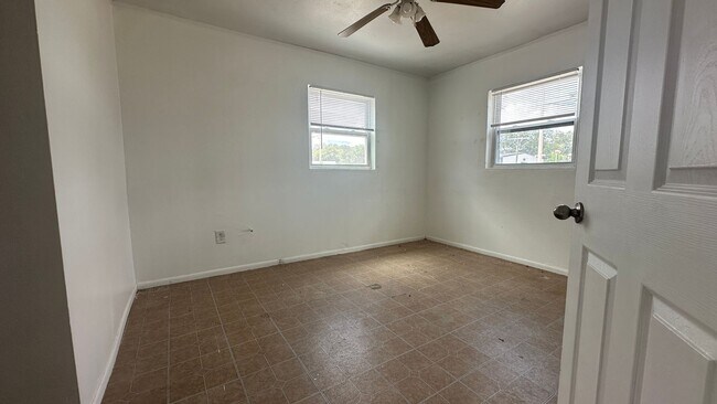 Foto del edificio - HALF MONTH OFF! 2 Bedrooms 1 Bath _Titusville Duplex