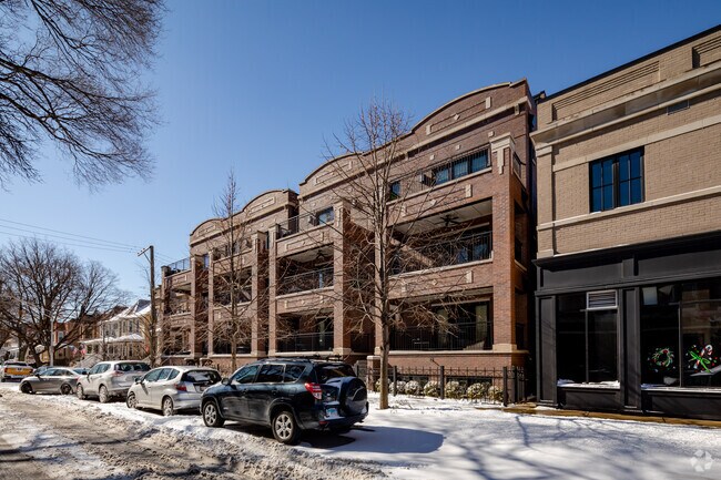 Building Photo - 3950 N Hoyne Ave