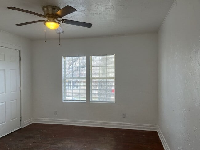 Building Photo - One bedroom apartment near Downtown OKC
