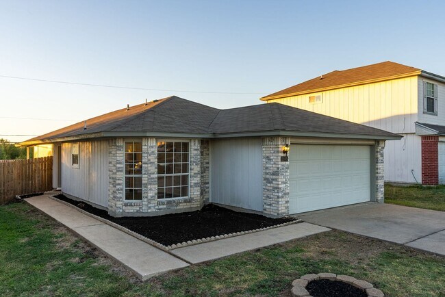 Foto del edificio - 2105 Schwald Rd