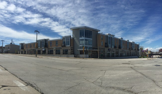 Building Photo - Bay View Commons