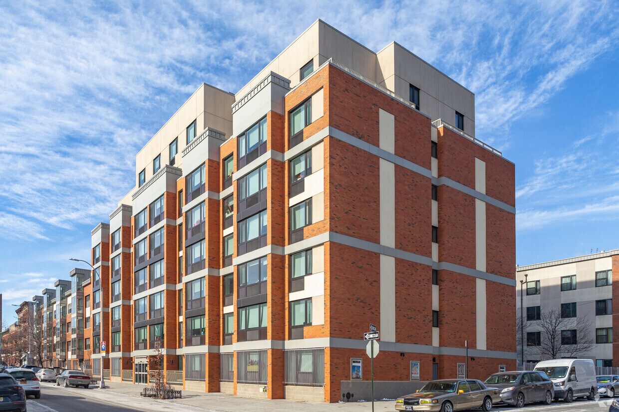 Foto principal - Loreto I & II Apartments