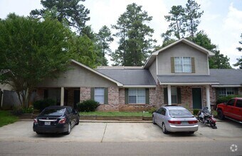 Building Photo - 12 Knolls Cutoff