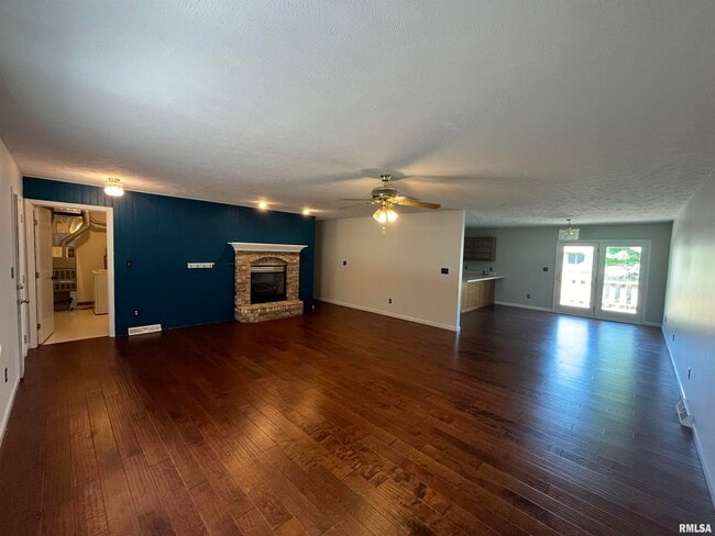 Building Photo - 205 Appomattox Dr