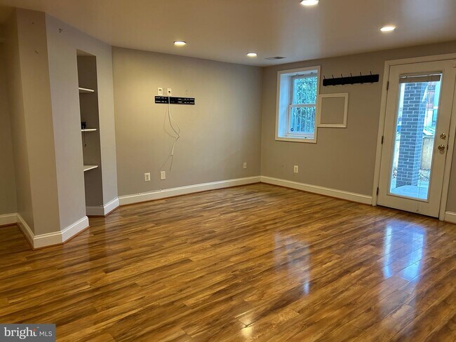 Foto del edificio - 1121 Columbia Rd NW