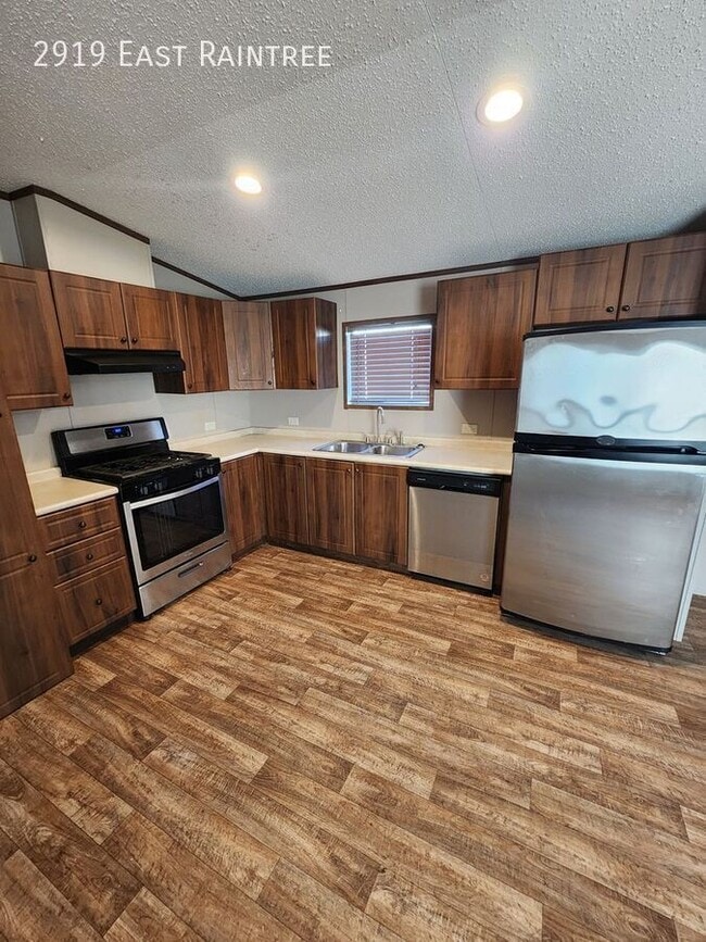 Foto del edificio - 2919 East Raintree-