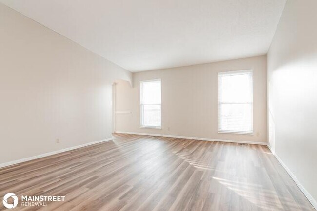 Foto del edificio - 345 Beaver Lake Dr, St Charles, MO 63303
