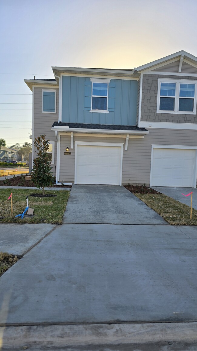 Building Photo - 6822 Golden Monarch Ave