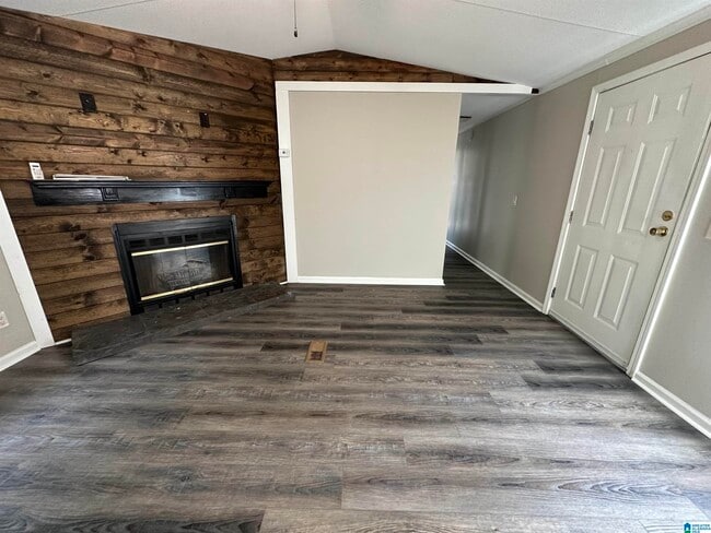 Building Photo - 114 Bettis Cir