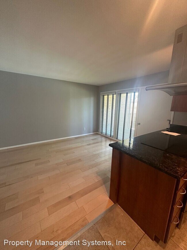 Building Photo - 1 br, 1 bath House - 2070 E 3335 S #30