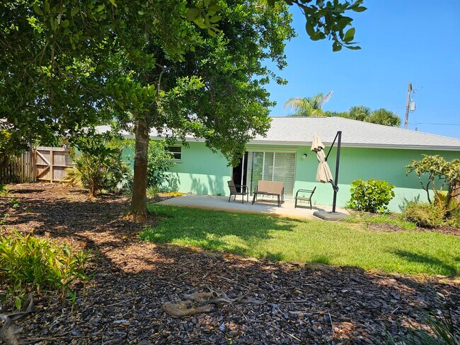 Foto del edificio - 320 Yuma Dr