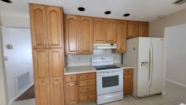 Foto del edificio - 6781 298th Ave N