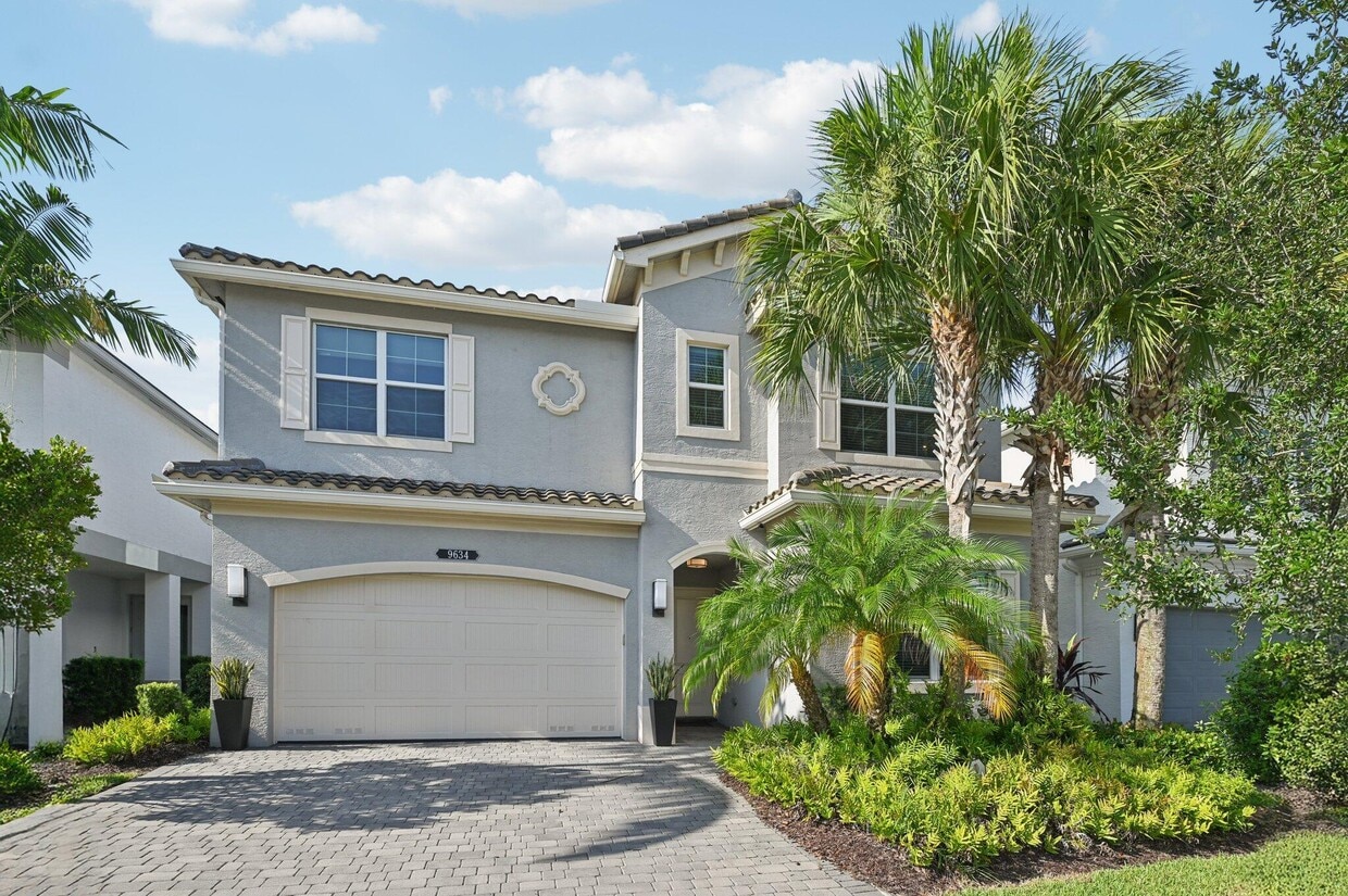 Foto principal - 9634 Sterling Shores St