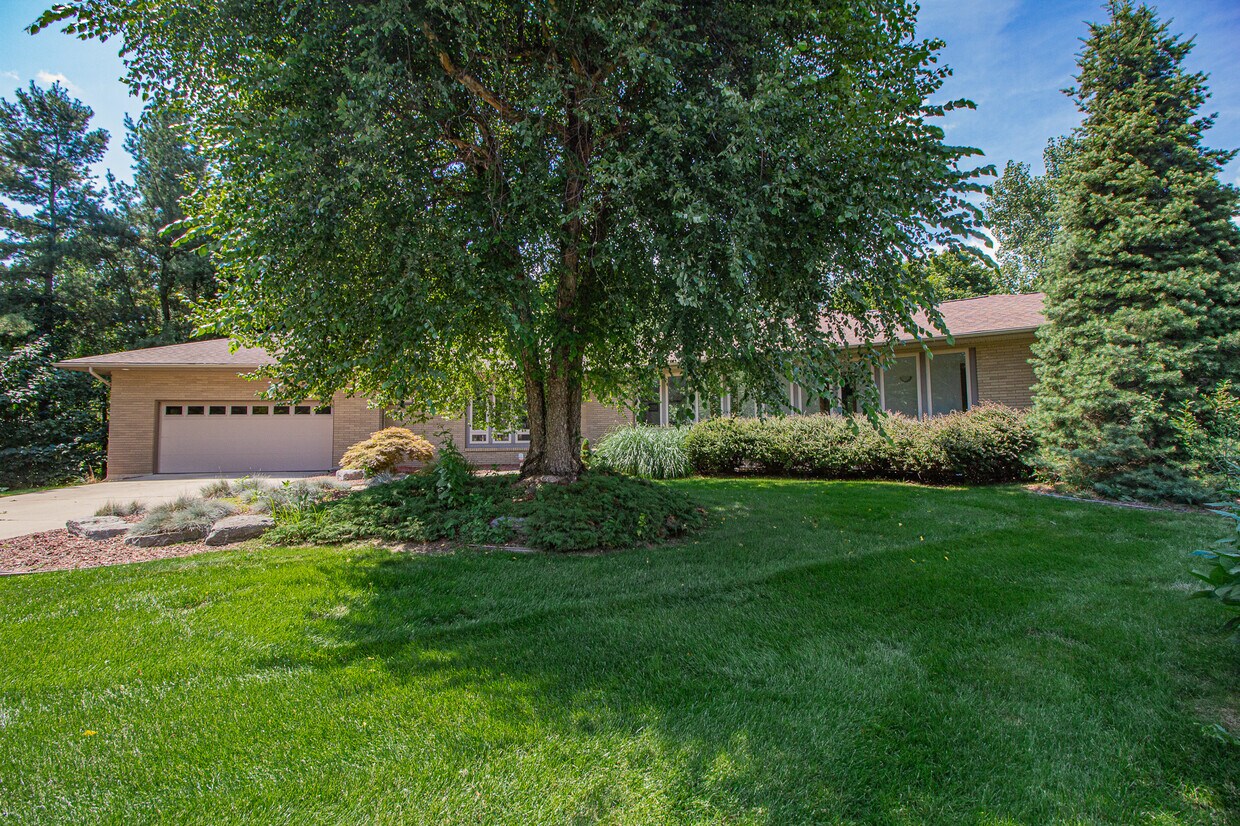Foto principal - 305 Jodie Ct NW