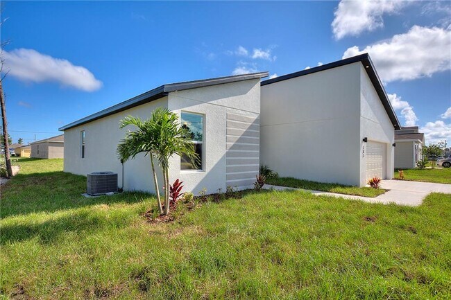 Foto del edificio - 205 Hyacinth Ct