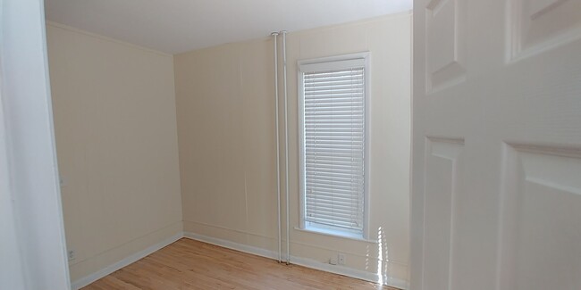 Foto del edificio - Great 2 bedroom near Hamline University!