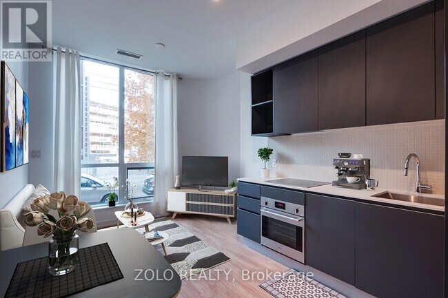 Photo du bâtiment - 116-377 MADISON Ave
