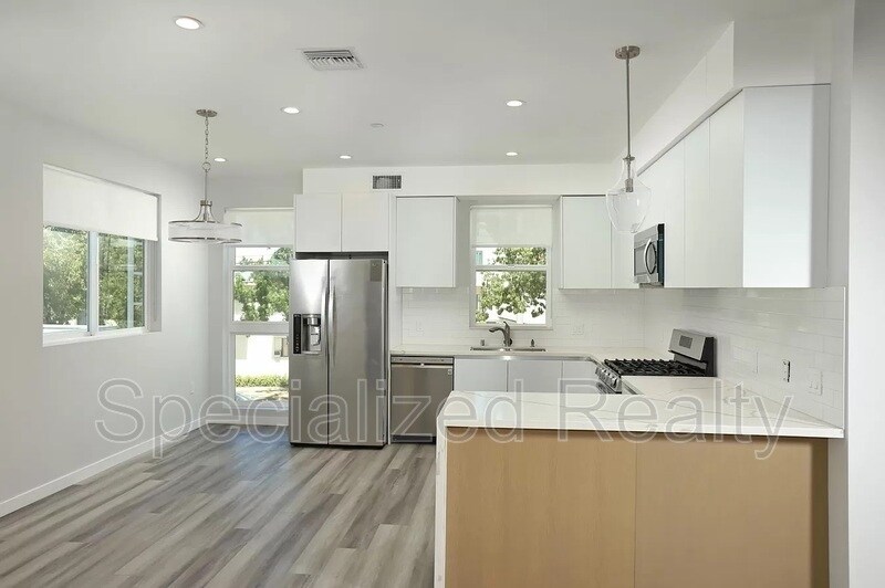 Foto principal - 1408 Eagle Vista Dr