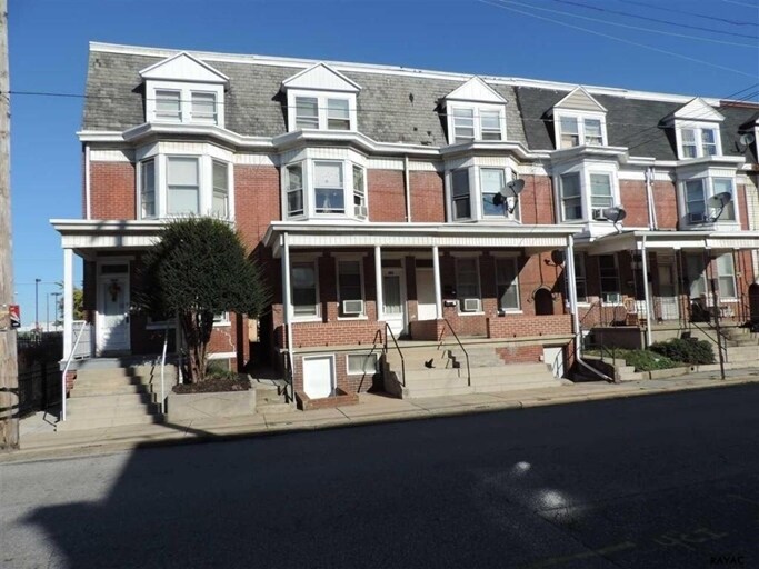 11271129 W King St, York, PA 17404 Apartments in York, PA