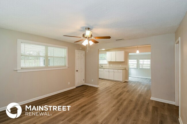 Foto del edificio - 4710 Herta Rd