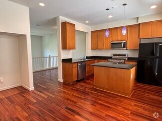 Building Photo - 180 Oberg Ct