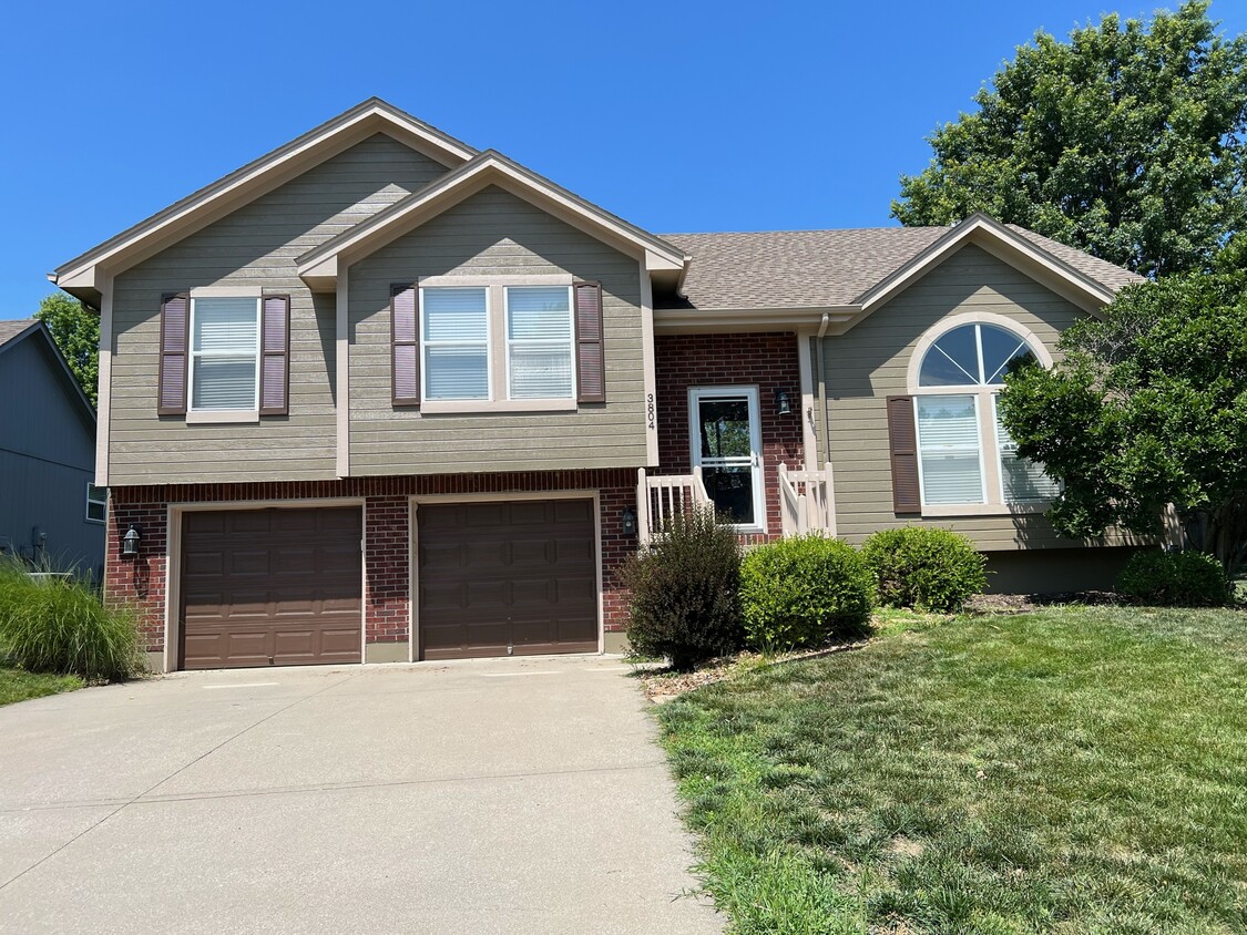 Foto principal - 3804 SW Windsong Dr