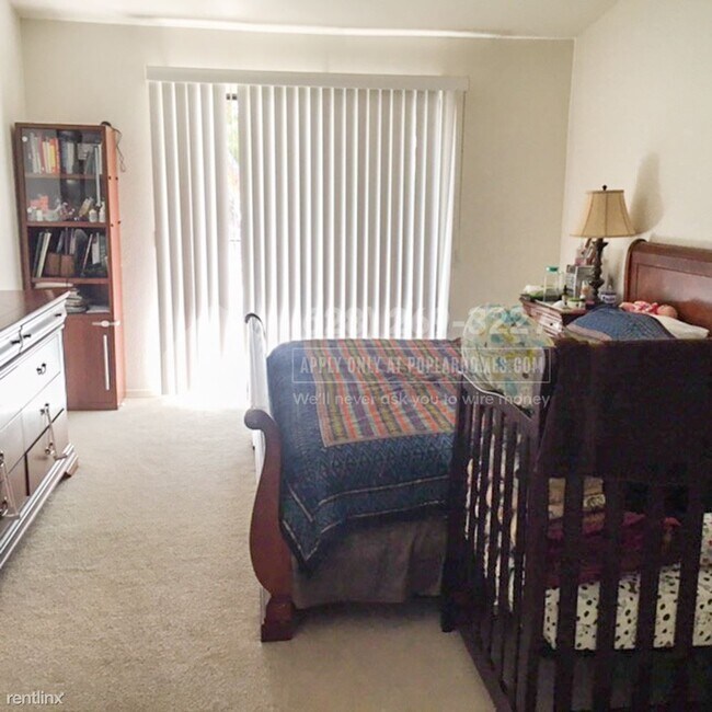 Building Photo - 3 br, 2.5 bath Condo - 7602 Palmilla Dr #24 -