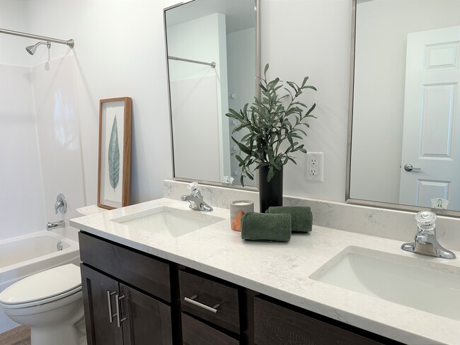 Bath - 660 E Cypress St