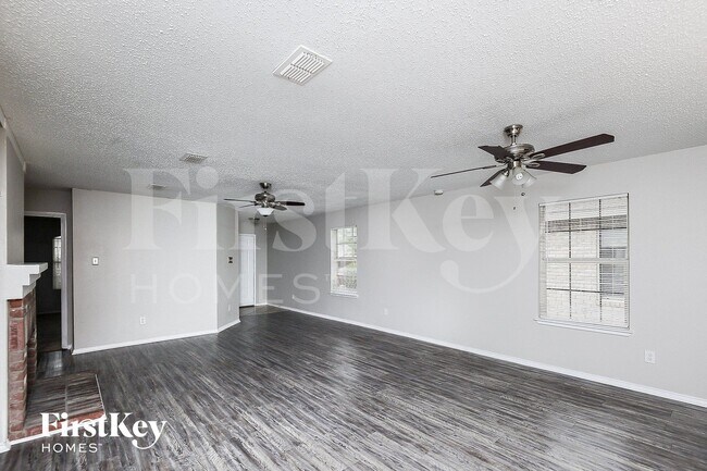 Building Photo - 8771 Cove Meadow Ln