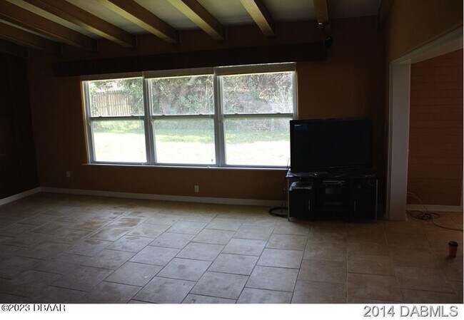 Foto del edificio - 2537 Coral Way W