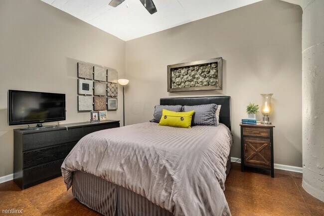 Foto del edificio - 1 br, 2 bath Condo - 221 N Front St