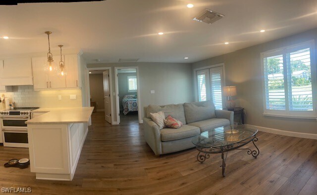 Building Photo - 6306 St Andrews Cir S